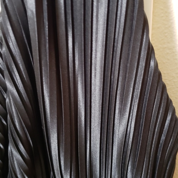 Blouse - Picture 2 of 2